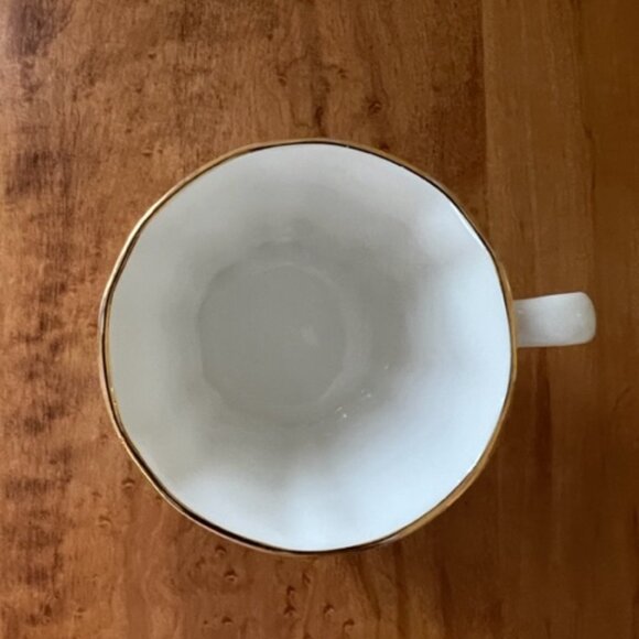 Anne of Green Gables Avonlea Traditions Fine Bone China Gold Rim Handle Mug - Picture 6 of 6